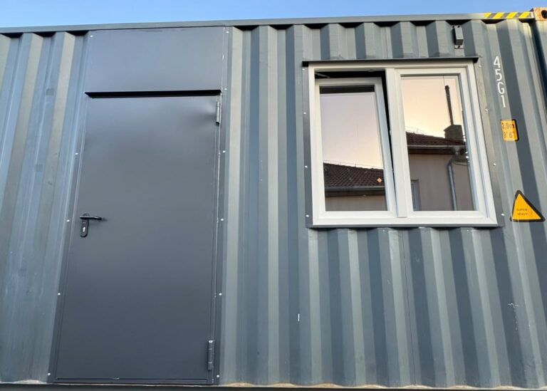 Hörmann-Eingangstür für HC-Container in RAL 7016
